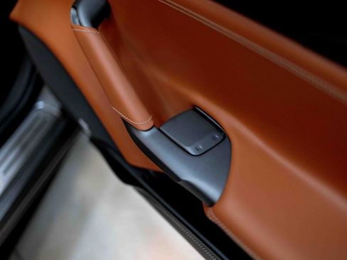 Used 2018 Ferrari 488 Spider image 49