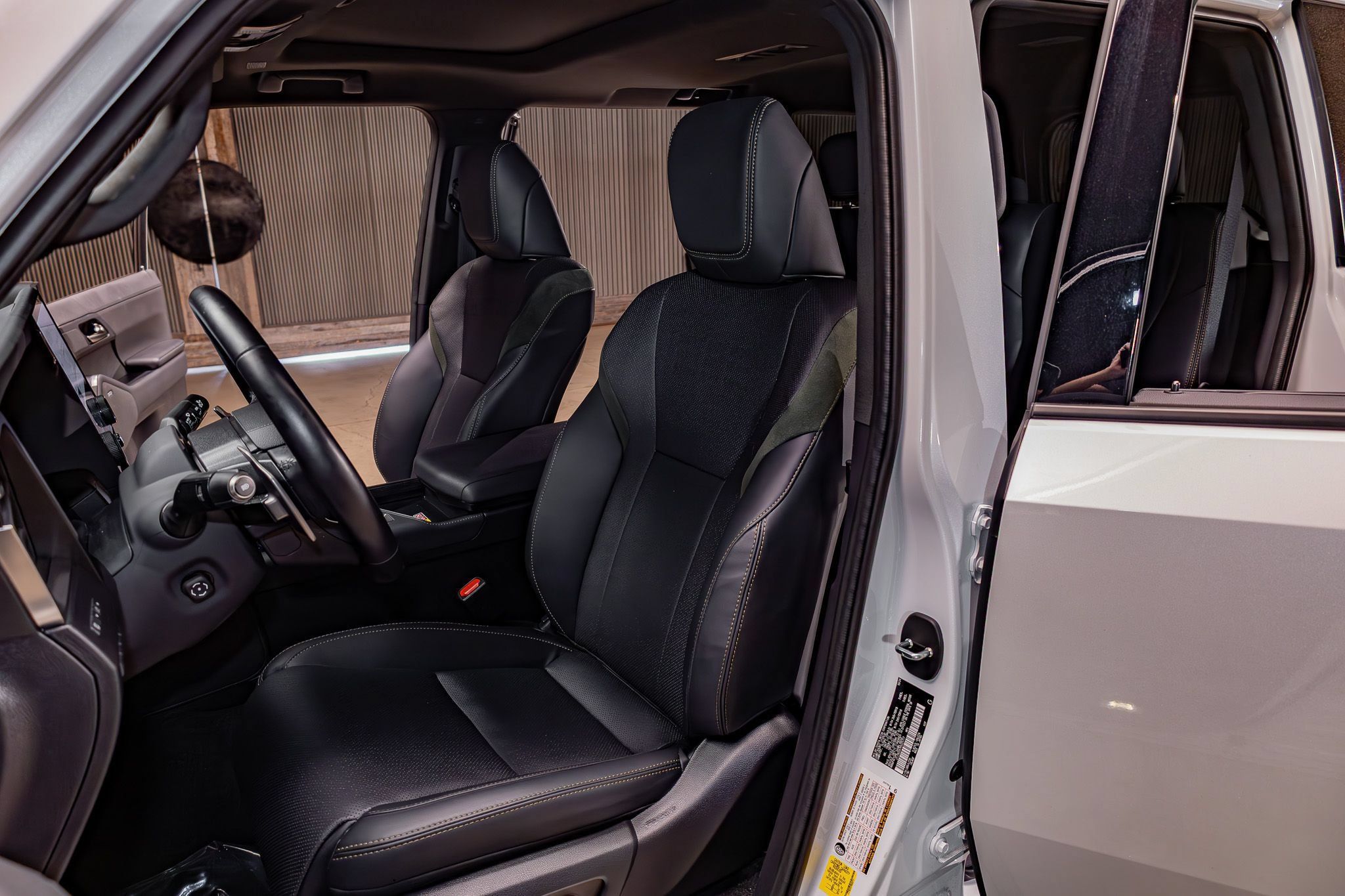 Used 2024 Lexus GX 550 AWD/4WD image 21