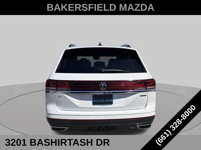 Used 2024 Volkswagen Atlas SE AWD/4WD image 4
