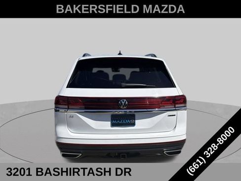 Used 2024 Volkswagen Atlas SE AWD/4WD image 4