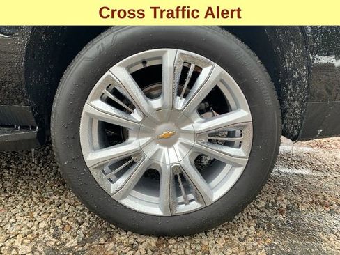 Certified 2024 Chevrolet Suburban High Country image 12