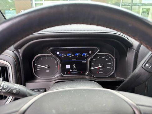 Used 2021 GMC Sierra 1500 AT4 w/ AT4 Value Package AWD/4WD image 5