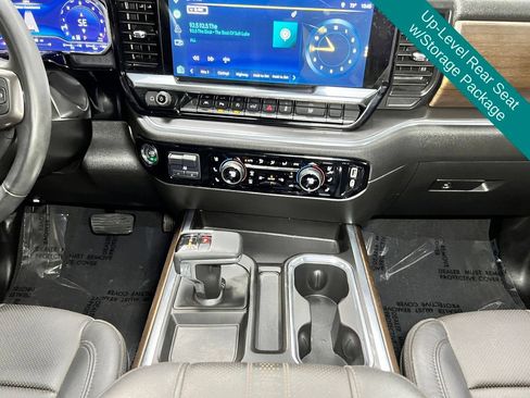 Used 2025 Chevrolet Silverado 1500 High Country AWD/4WD image 4