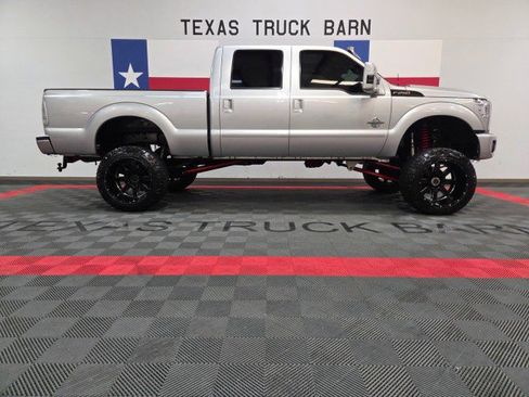 Used 2015 Ford F250 Lariat w/ Lariat Ultimate Package image 11