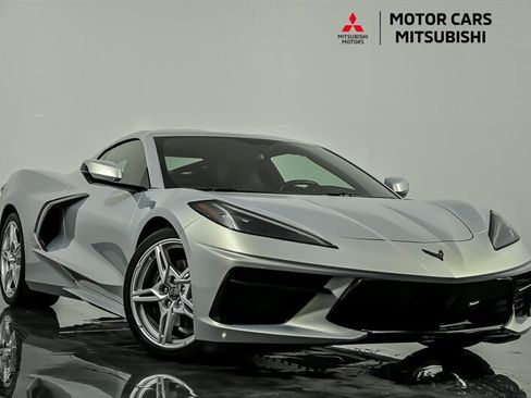 Used 2021 Chevrolet Corvette Stingray Coupe w/ 1LT RWD image 1