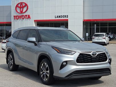 Used 2024 Toyota Highlander XLE
