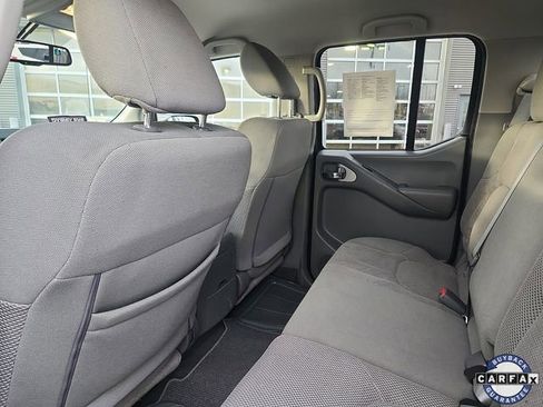Used 2020 Nissan Frontier SV w/ Midnight Edition Floor Mats image 23