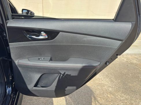 Used 2022 Kia Forte GT w/ GT Technology Package FWD image 40