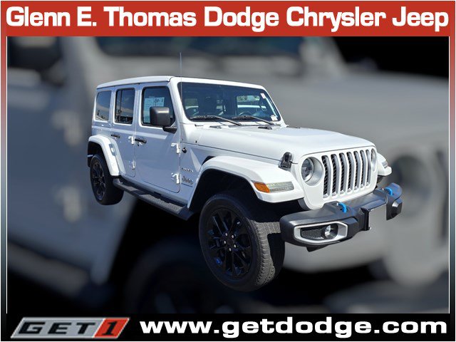 Used 2023 Jeep Wrangler Unlimited Sahara w/ Cold Weather Group AWD/4WD image 1