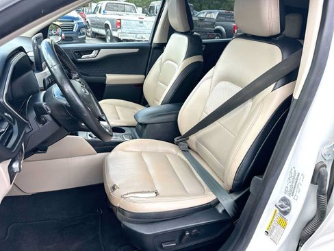 Used 2020 Ford Escape SEL FWD image 17