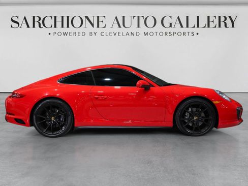 Used 2019 Porsche 911 Carrera 4 AWD/4WD image 12