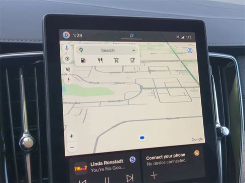 Certified 2026 Volvo XC90 B6 Plus w/ Protection Package Premier image 27