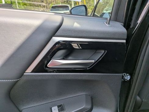 New 2026 Mitsubishi Outlander SE FWD image 24