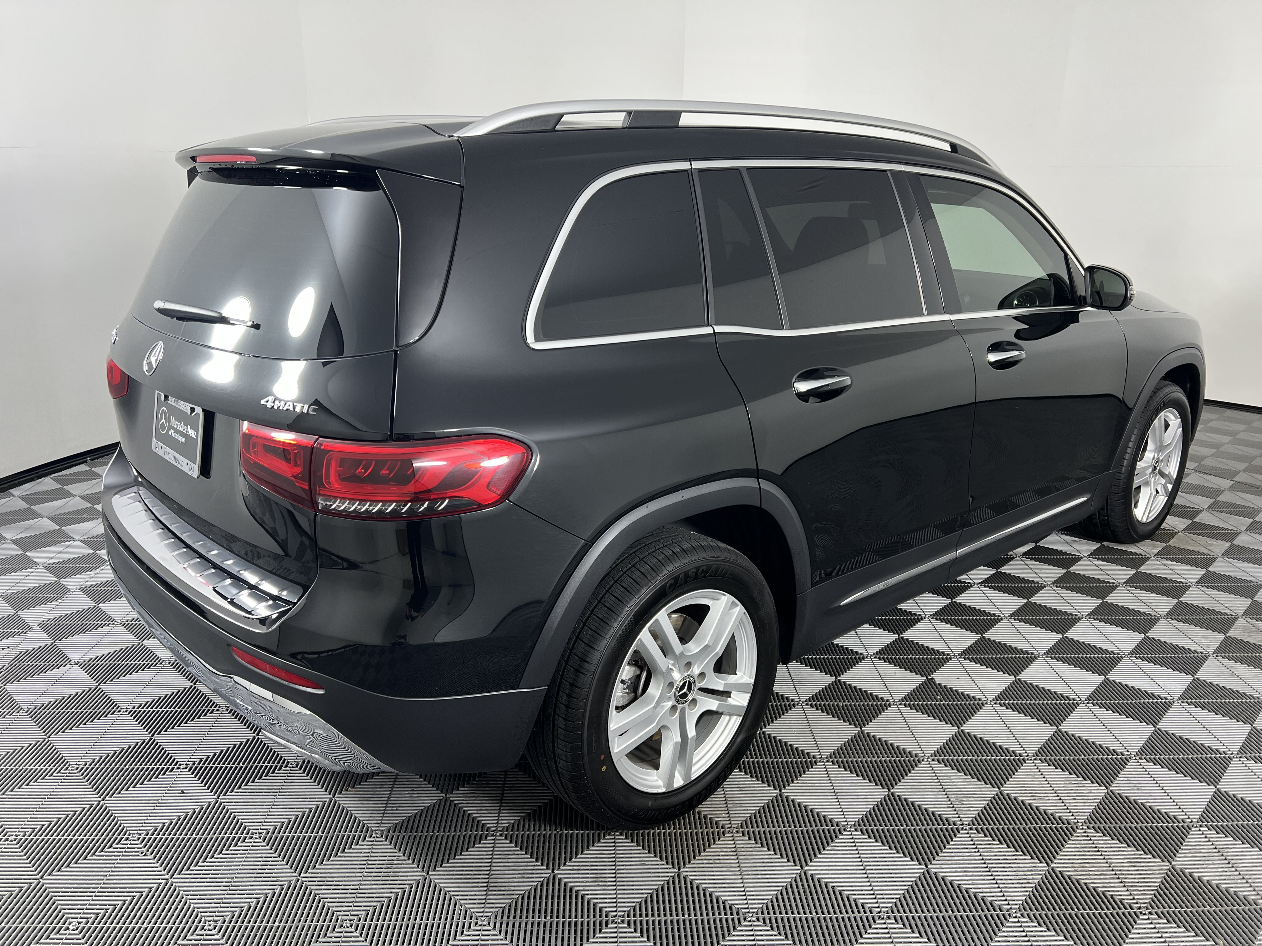 Certified 2023 Mercedes-Benz GLB 250 4MATIC image 13