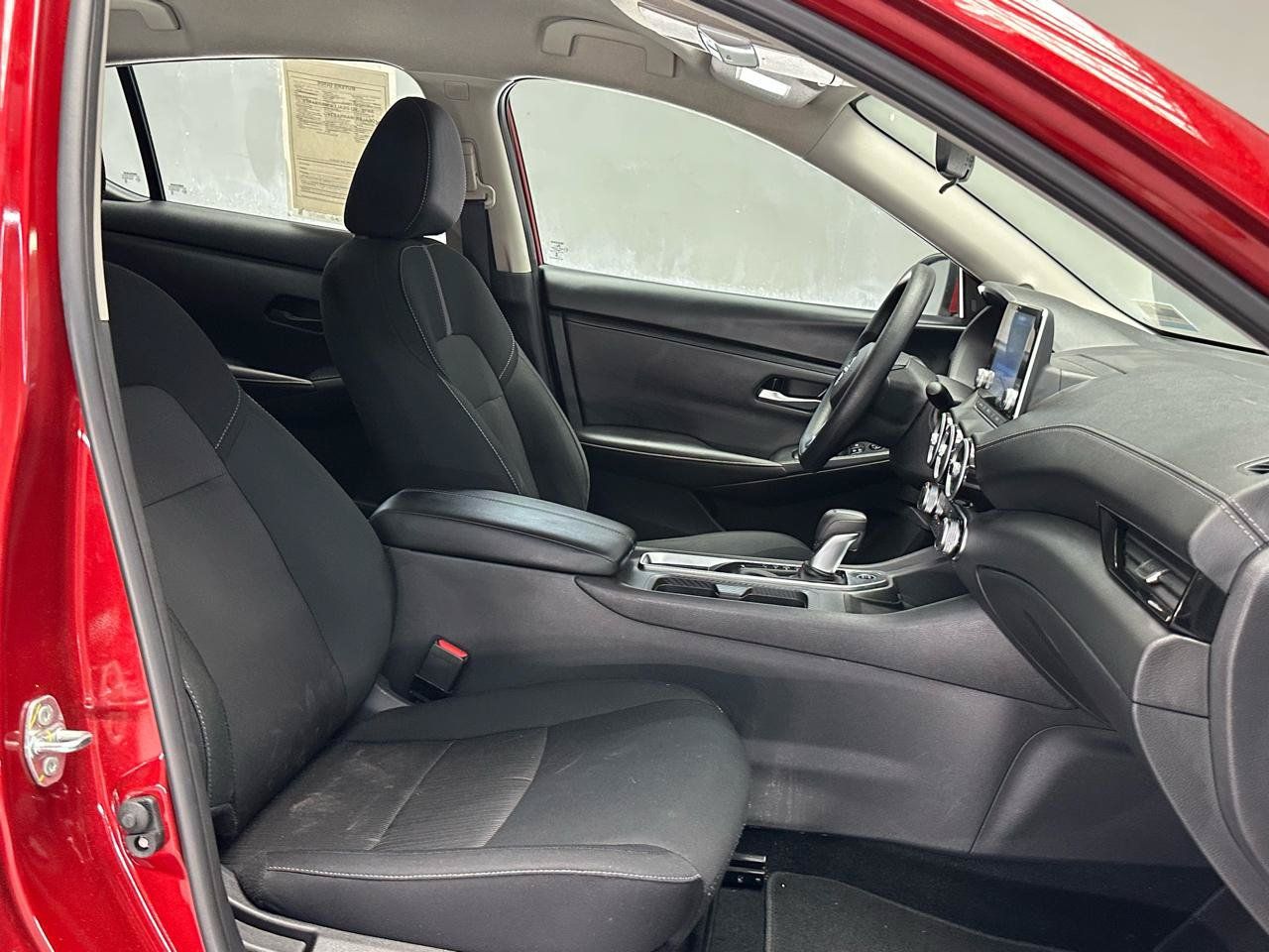 Used 2025 Nissan Sentra SV w/ Trunk Package FWD image 11