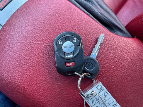 Used 2005 Chevrolet Corvette Coupe w/ Preferred Equipment Group RWD image 31