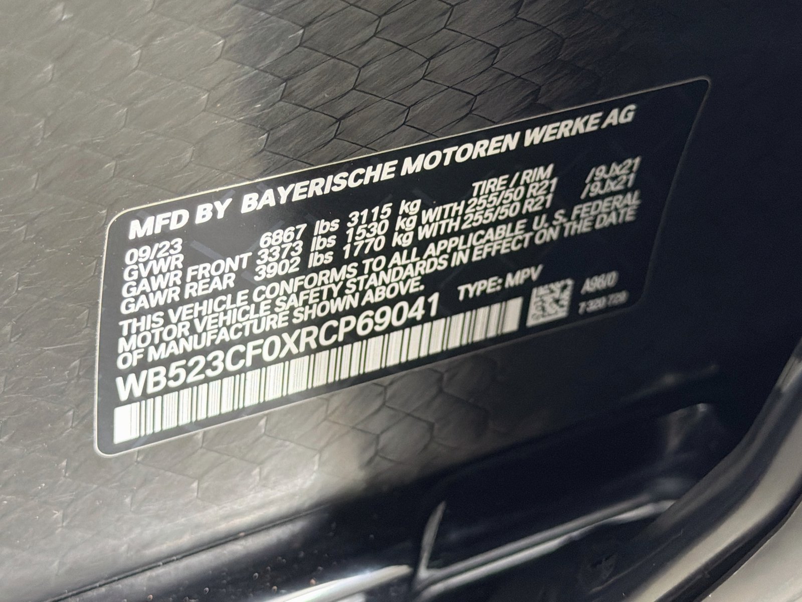 Certified 2024 BMW iX xDrive50 w/ Premium Package AWD/4WD image 33