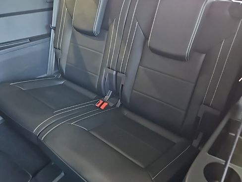 Used 2023 Volkswagen Atlas SE image 25