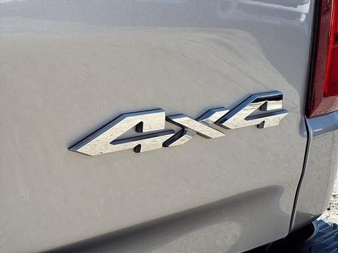 Used 2019 RAM 1500 Laramie image 37