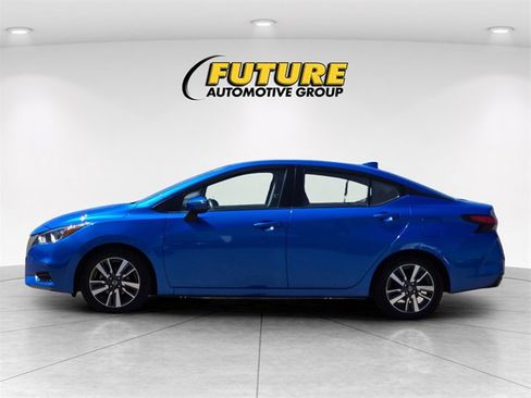 Used 2021 Nissan Versa SV image 7