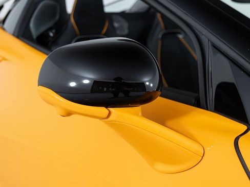 New 2025 McLaren Artura Spider image 14