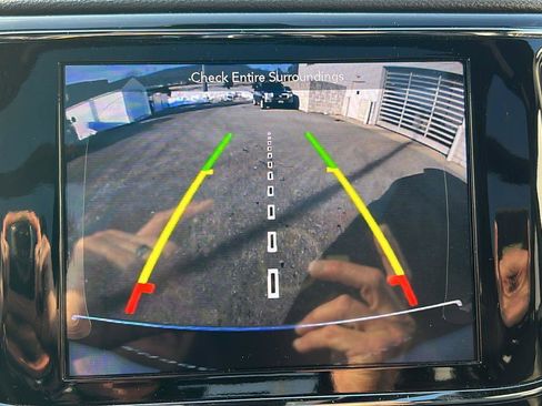 Used 2019 Jeep Grand Cherokee Limited w/ Luxury Group II image 33