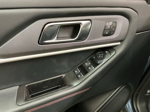 New 2026 Ford Explorer ST-Line w/ ST-Line Street Pack image 17