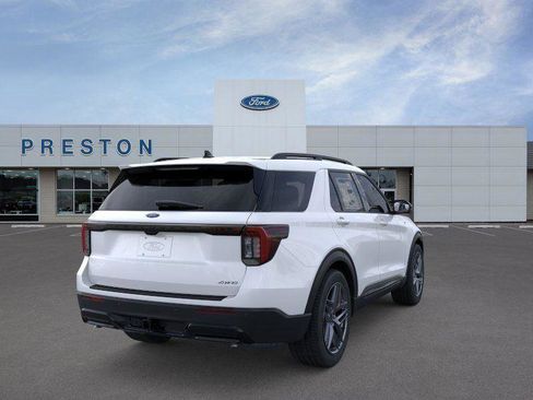 New 2026 Ford Explorer ST-Line w/ ST-Line Street Pack image 8