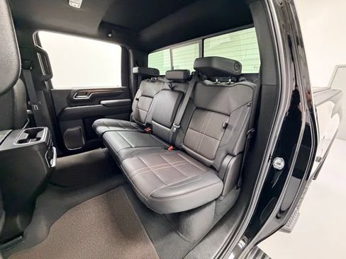 Used 2024 Chevrolet Silverado 2500 High Country w/ Midnight Edition AWD/4WD image 26