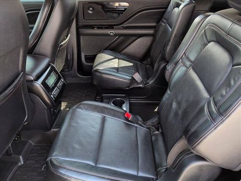 Used 2020 Lincoln Aviator Reserve w/ Elements Package Plus AWD/4WD image 18