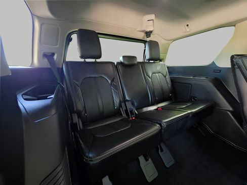 Used 2020 Ford Expedition Platinum AWD/4WD image 8