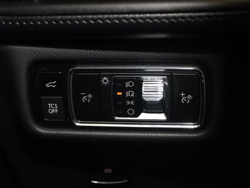 Used 2023 Lincoln Nautilus Reserve w/ Equipment Group 201A AWD/4WD image 31