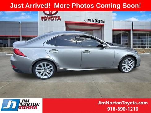 Used 2020 Lexus IS 300 F Sport w/ F Sport Package RWD image 8