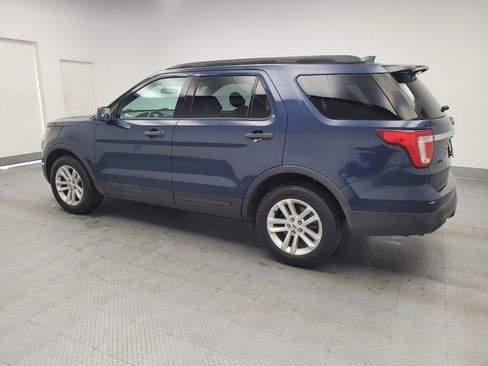 Used 2017 Ford Explorer FWD image 3