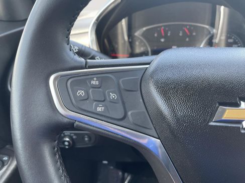 Used 2019 Chevrolet Equinox Premier FWD image 17