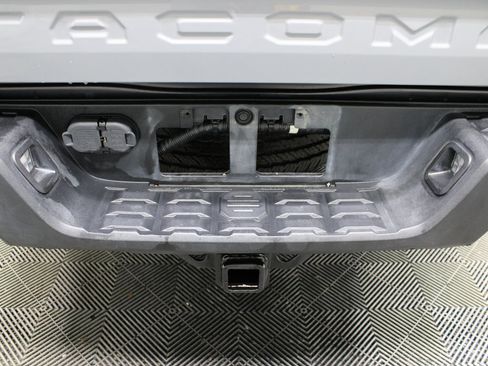 Used 2021 Toyota Tacoma TRD Sport image 31