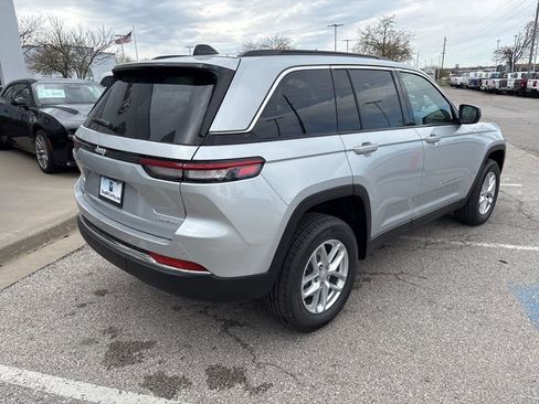 New 2026 Jeep Grand Cherokee Laredo AWD/4WD image 27