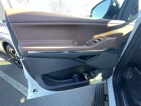 New 2026 Lincoln Navigator Reserve image 11