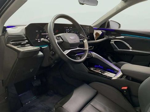 Used 2025 Audi Q5 Premium Plus w/ Premium Plus AWD/4WD image 24