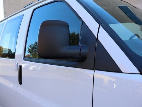 Used 2024 Chevrolet Express 2500 w/ Driver Convenience Package image 15