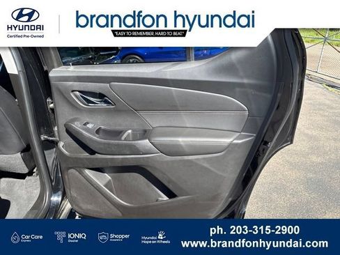 Used 2019 Chevrolet Traverse Premier AWD/4WD image 9