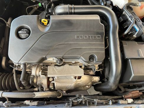 Used 2024 Chevrolet Malibu LT image 33