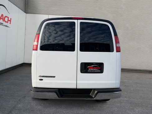 Used 2017 Chevrolet Express 3500 LT w/ LT Preferred Equipment Group image 15