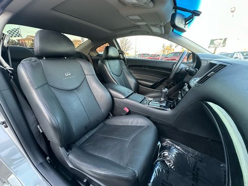 Used 2014 INFINITI Q60 Journey w/ Premium Package image 11