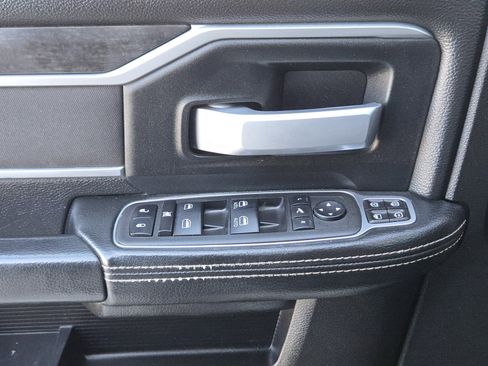 Used 2024 RAM 2500 Big Horn image 24