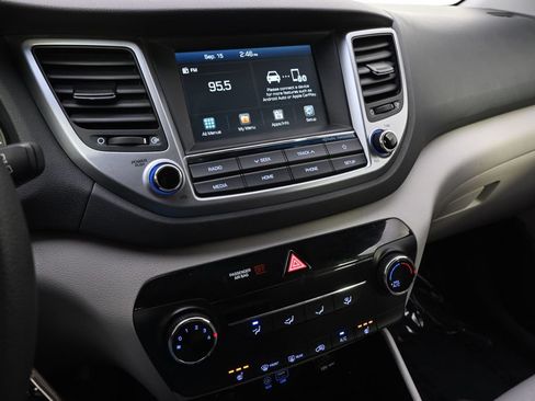 Used 2018 Hyundai Tucson SEL AWD/4WD image 27