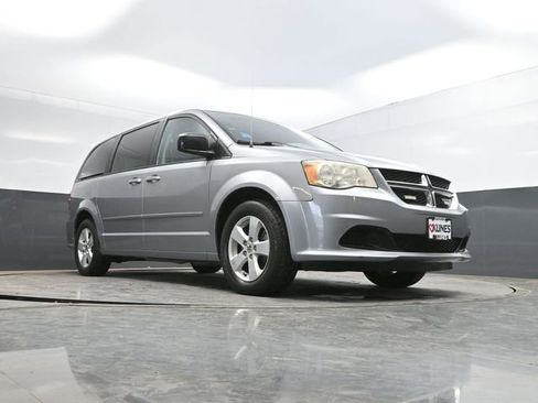 Used 2013 Dodge Grand Caravan SE FWD image 36