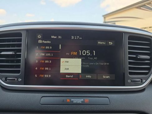 Used 2022 Kia Sportage LX image 25