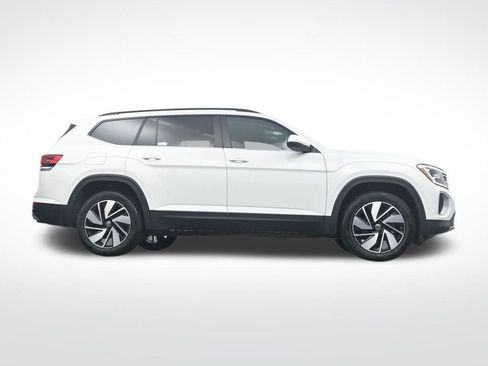 Used 2024 Volkswagen Atlas SE image 33