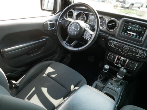 Used 2021 Jeep Wrangler Unlimited Sport AWD/4WD image 9